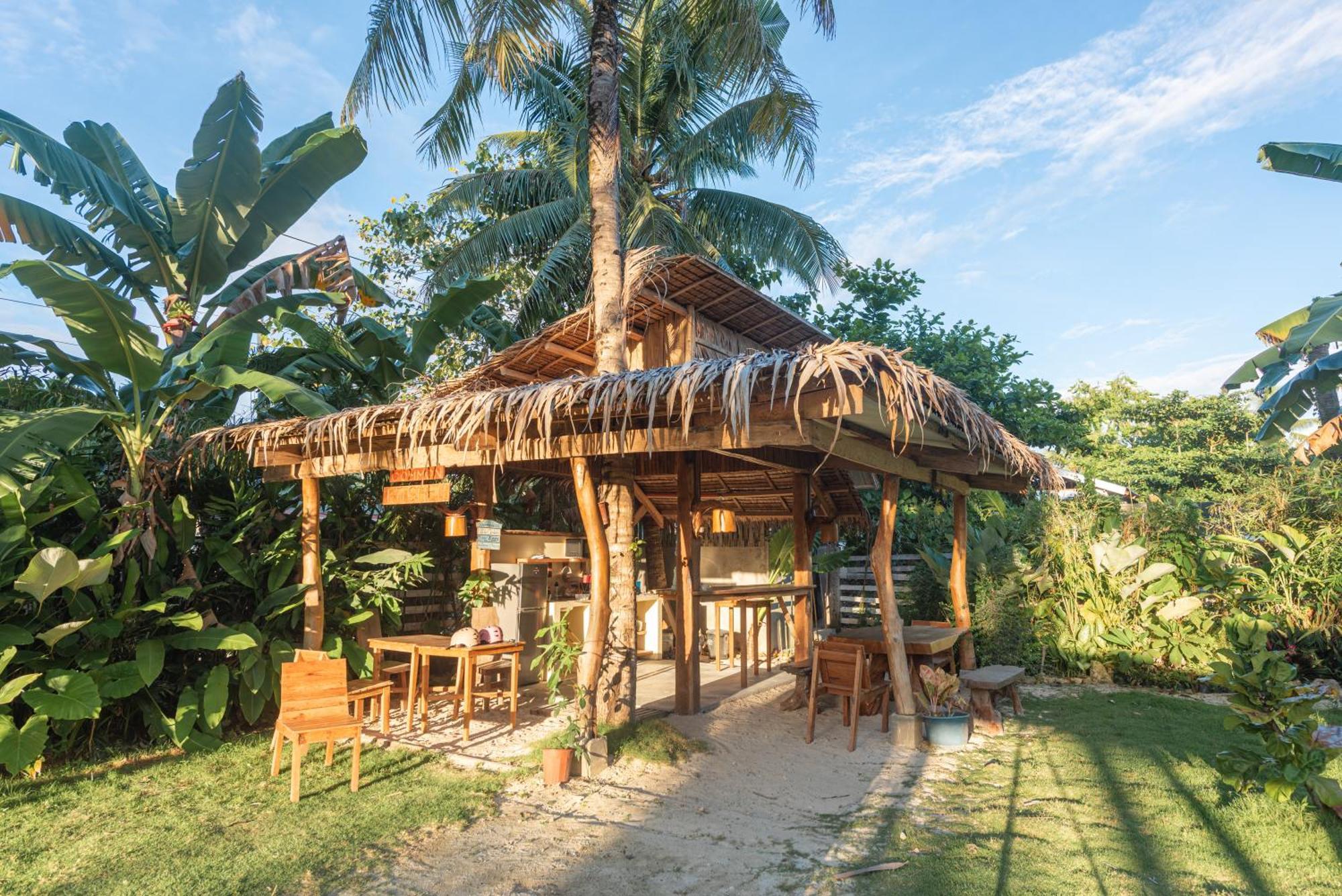 Camanolo Homestay General Luna  Esterno foto