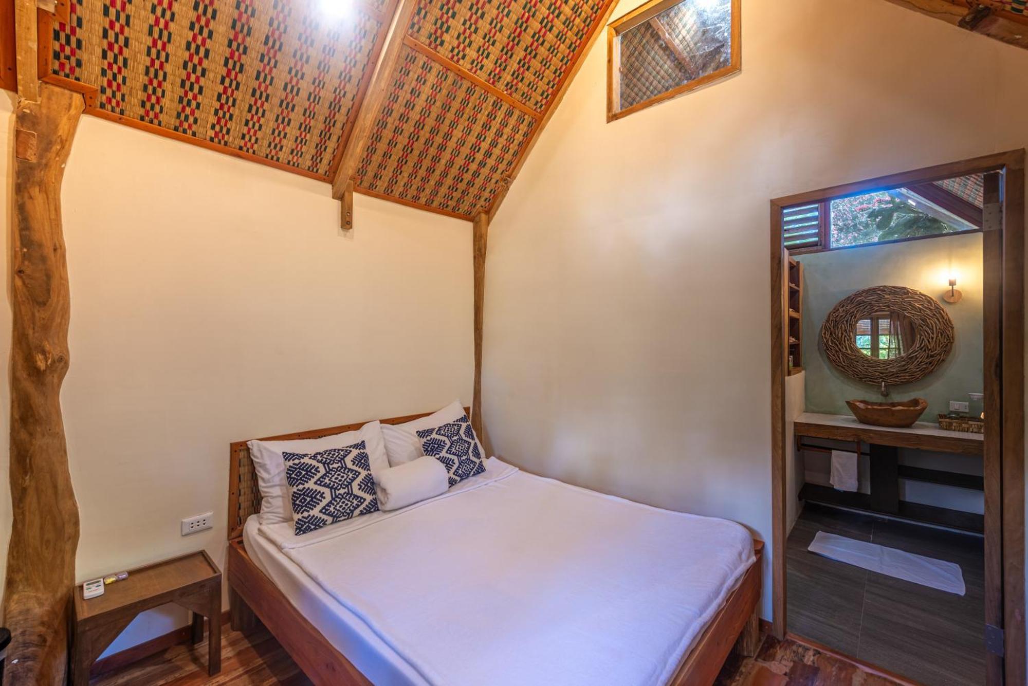 Camanolo Homestay General Luna  Esterno foto