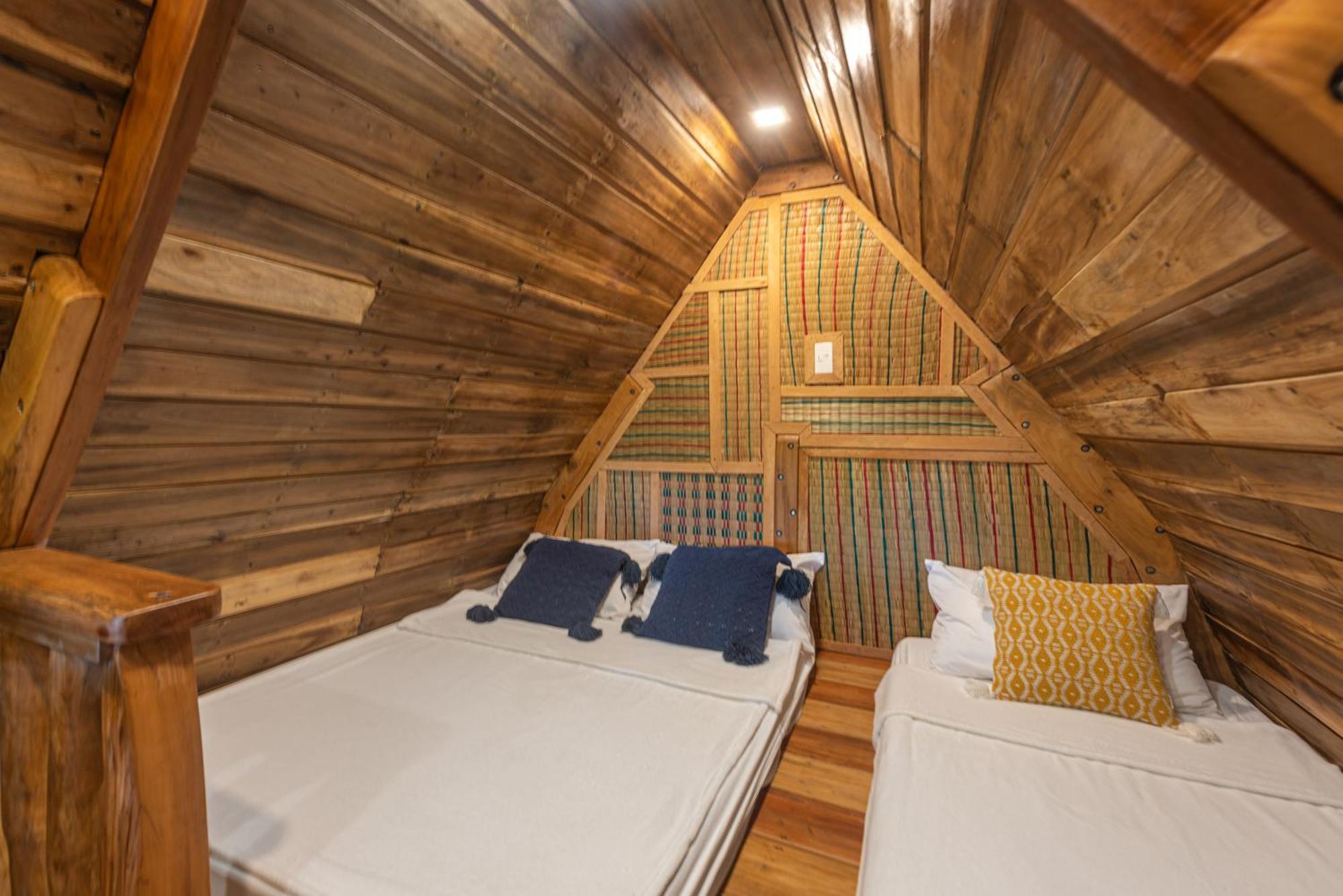 Camanolo Homestay General Luna  Esterno foto